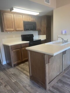 Foto del edificio - 103 Meadow Park Cir