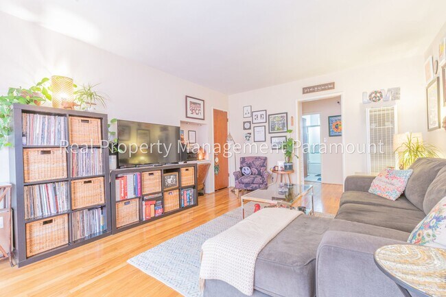 Foto del edificio - Really nice apartment close to the Grove