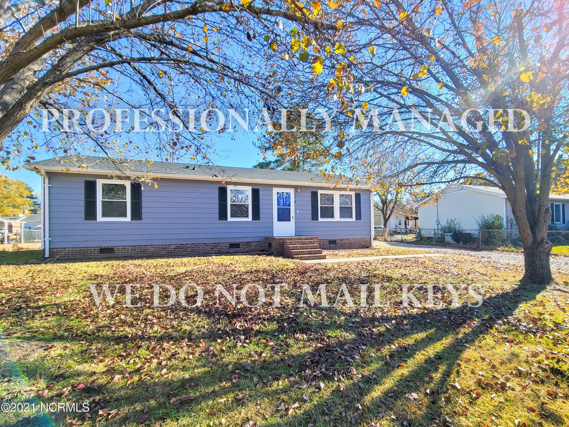 Primary Photo - 114 Arrowood Dr