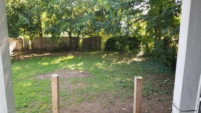Foto del edificio - 4 br, 1 bath House - 605 Sherman Pkwy