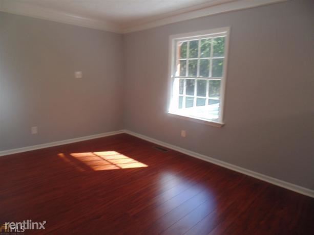 Building Photo - 4 br, 3 bath House - 110 Green Valley Dr