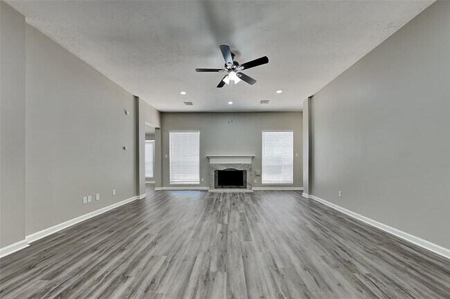 Building Photo - 13703 Dempley Dr