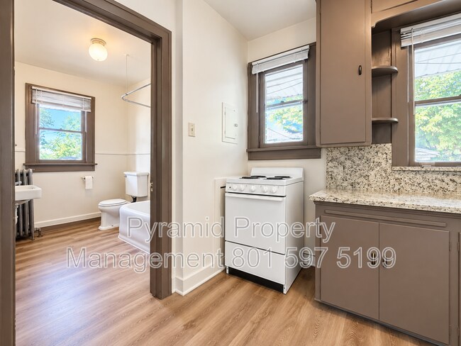 Building Photo - 1177 E 100 S