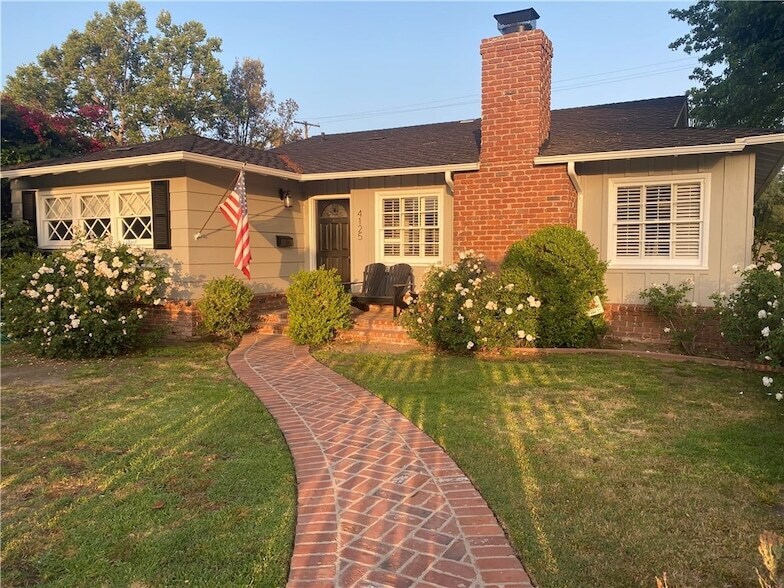 Foto principal - 4125 Bakman Ave