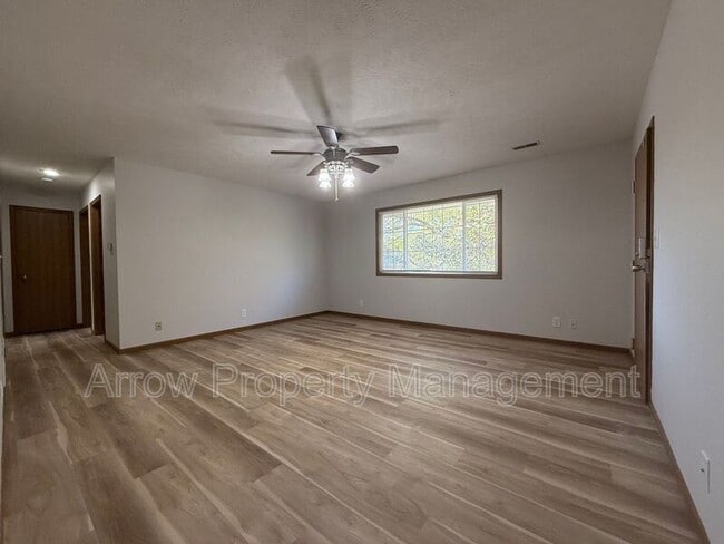 Foto del edificio - 535 Oak St