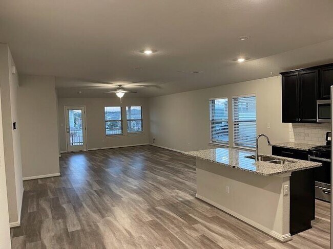 Building Photo - 1629 Dubiel Dr
