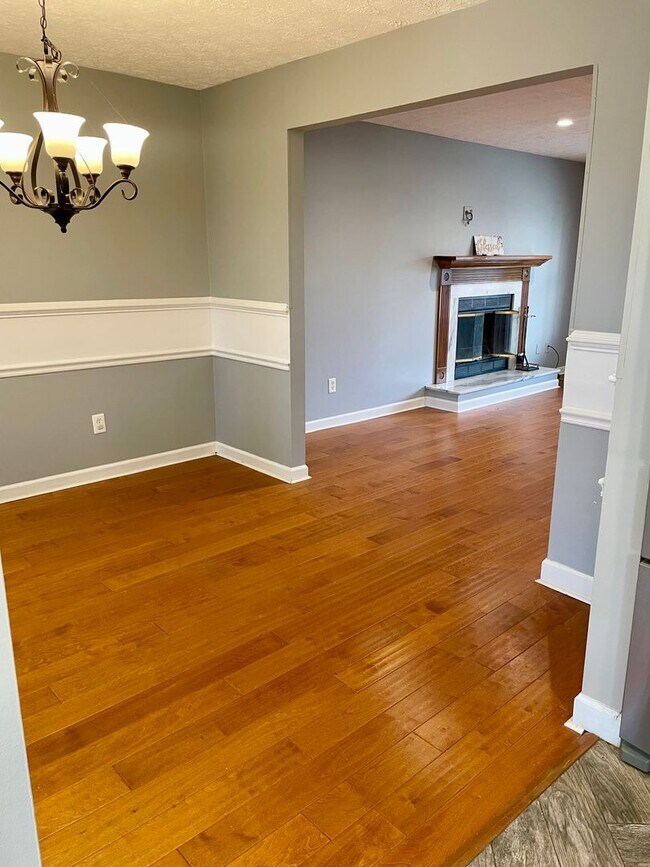 Foto del edificio - Available 3/30/2026- Charming Cape Cod in Halls