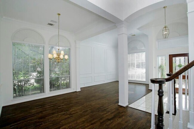 Foto del edificio - 6902 Afton Woods Dr
