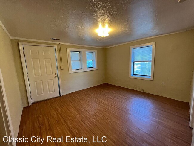 Foto del edificio - 2 br, 1 bath House - 228 1/2 Madison Heights