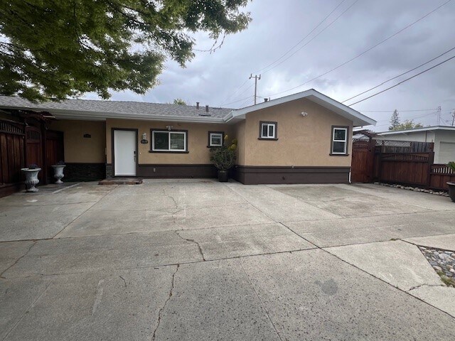 Foto del edificio - 2280 Samaritan Dr