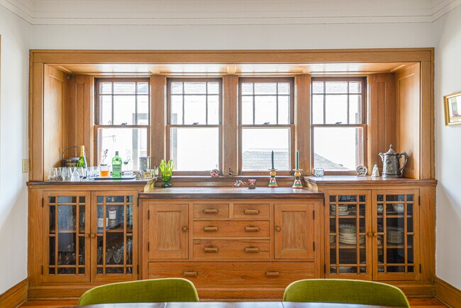 Foto del edificio - 4449 Zenith Ave S