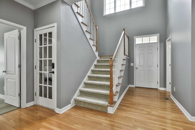 Building Photo - 220 Baywatch Cir