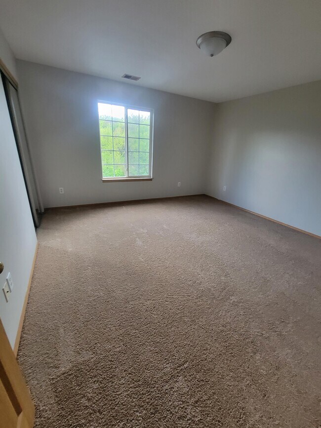 1515 W 86th Ln, Merrillville, IN 46410 House Rental in Merrillville