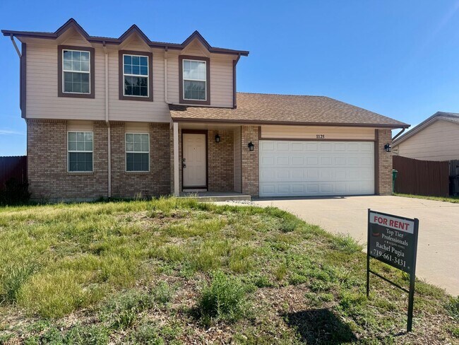 Foto del edificio - 4 Bedroom Home in Fountain Valley Ranch