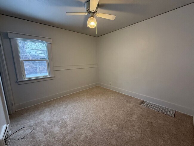 Foto del edificio - 3 Bedroom Home