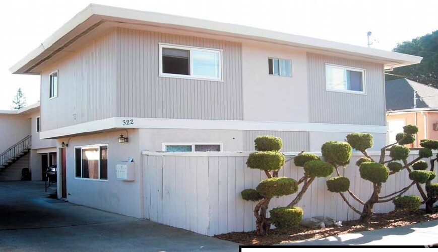 322 N Claremont - 322 N Claremont St