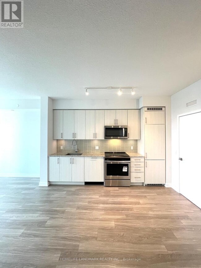 Building Photo - 4055 Parkside Village Dr