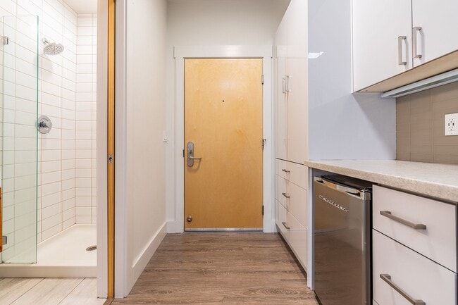 Interior Photo - 1722 Summit - ANEW