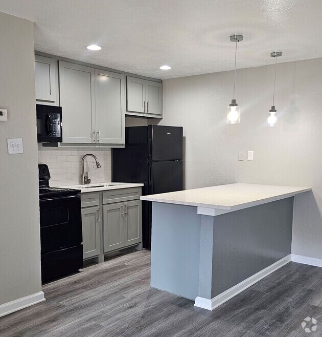 Bradford Estates Apartments for Rent with Extra Storage Dallas, TX