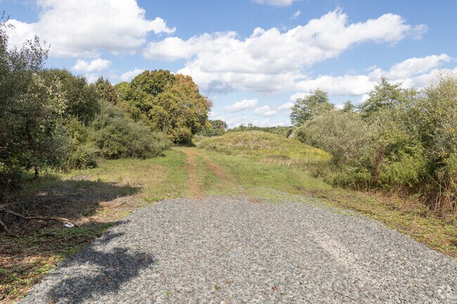 26/09/2022 Construcción - Livana Colts Neck