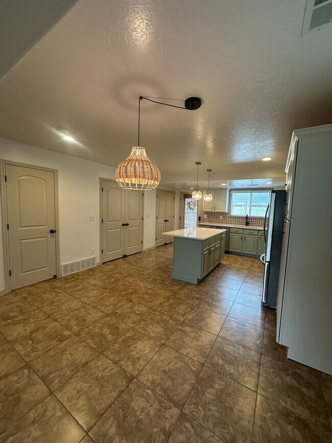 Foto del edificio - 3 Bed | 2.5 Bath Home in South Weber – Ready for Move-In!