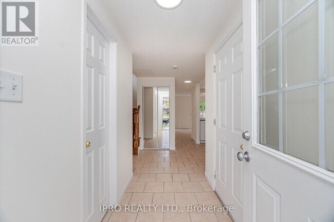Building Photo - 271 Dunsmore Ln