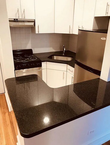 Foto del edificio - 370 E 69th St