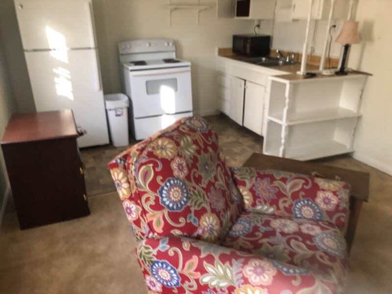 Foto principal - 914 Chestnut Dr