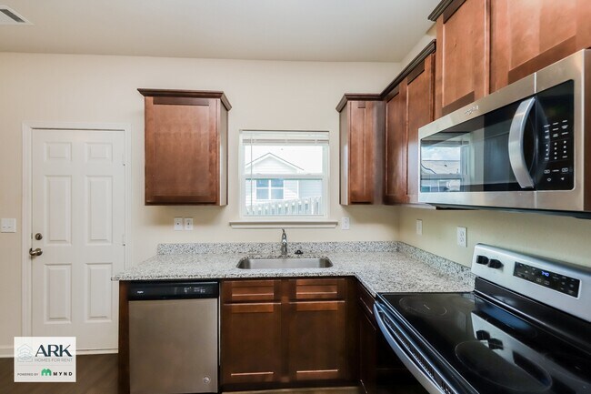 Foto del edificio - 608 Highwood Ln