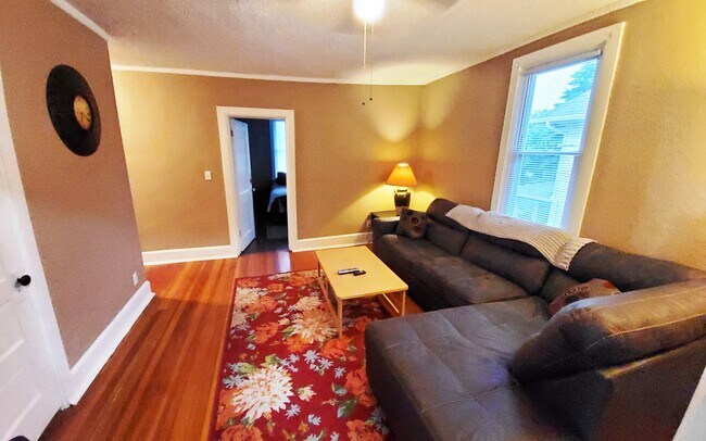 Foto del edificio - 926 2nd St NW