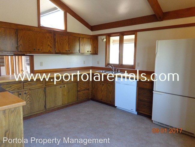 Building Photo - 136 Laguna St