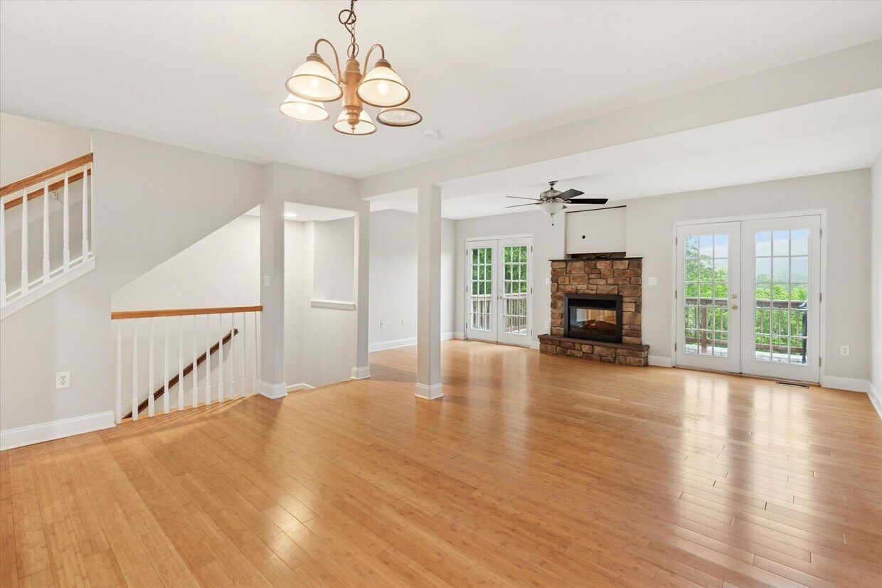 Foto principal - 3B/4B Townhome in Phoenixville!