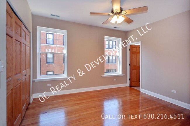 Foto del edificio - 1108 W Pratt Blvd
