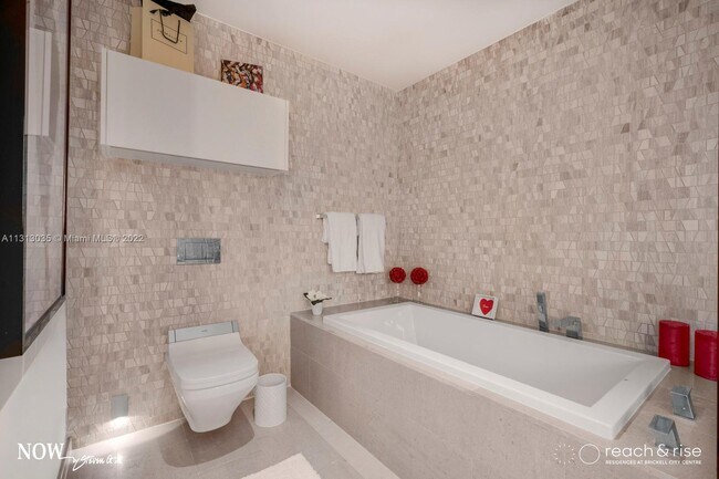 Foto del edificio - 88 SW 7th St