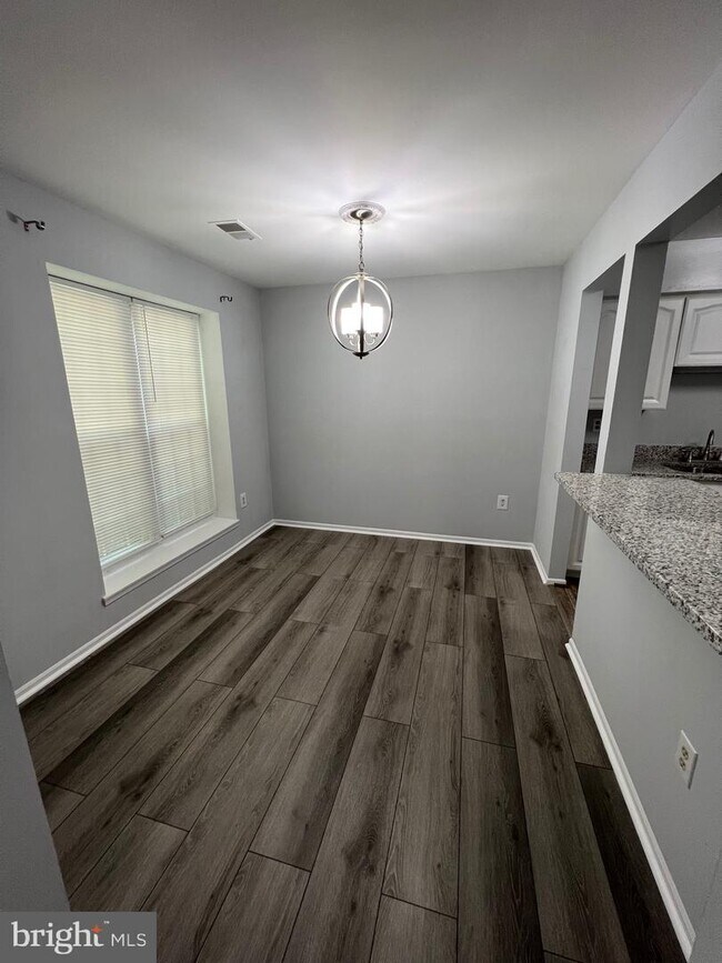 Foto del edificio - 2864 Madeira Ct