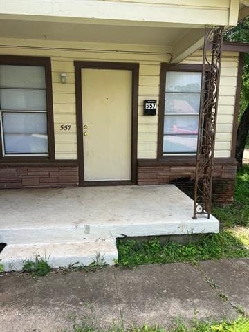 Building Photo - 557 E N 21st St