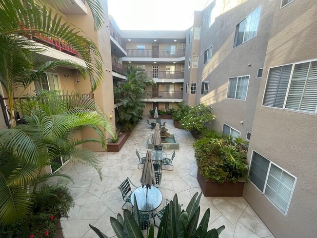 Foto del edificio - Charming 2 Bedroom 2 Bath Home with Large ...