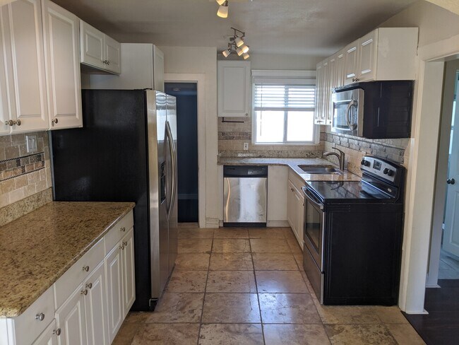 Foto del edificio - 2704 N Munro