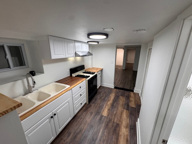 Foto del edificio - 3521 Oak Ave