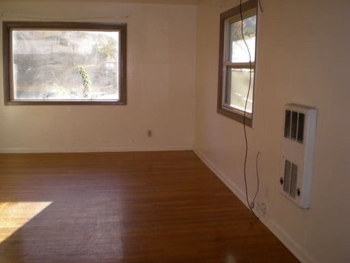 Foto del edificio - 601 E 10th St