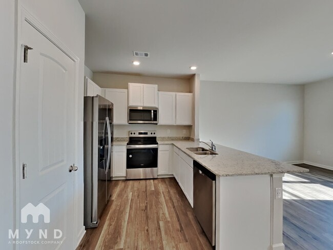 Foto del edificio - 1005 N 2nd Ave NW