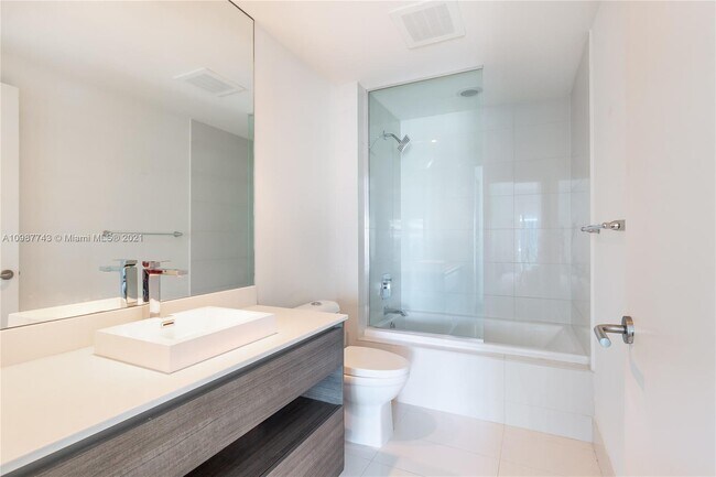 Foto del edificio - 1100 S Miami Ave