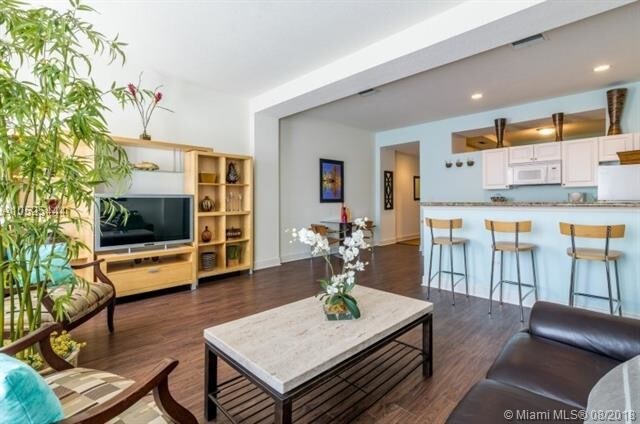 Foto principal - 150 SE 3rd Ave