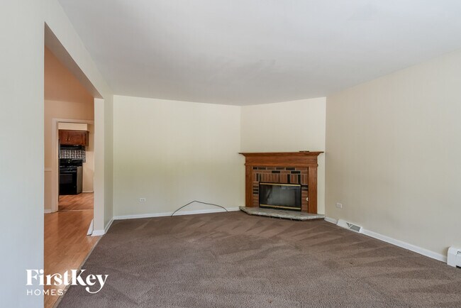 Building Photo - 9836 S Campbell Ave