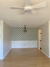 Building Photo - 321 Highwood Dr Building Photo - 321 Highwood Dr