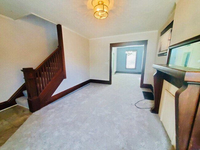 Living Room - new carpet, paint - 942 Studer Ave