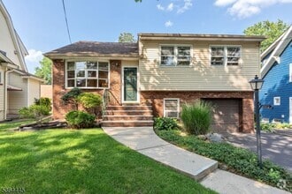 Building Photo - 107 Severin Ct
