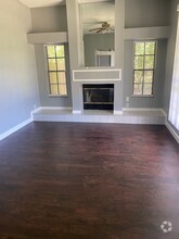 Building Photo - 5511 Green Dolphin St