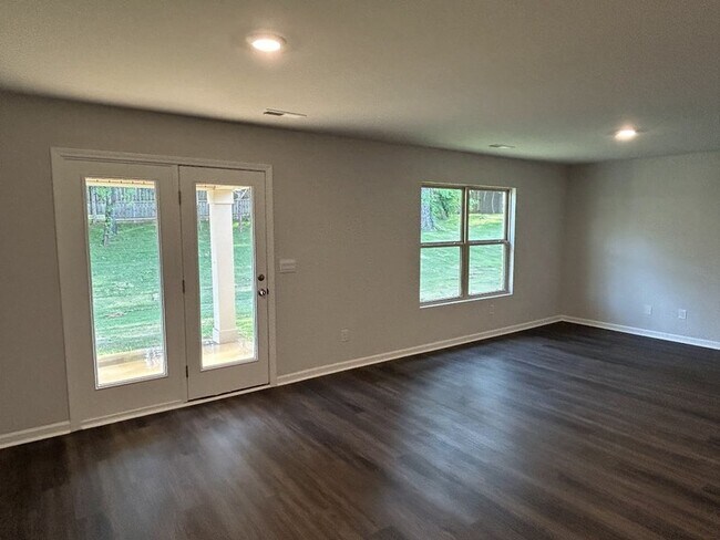 Building Photo - 191 Murphy Ln