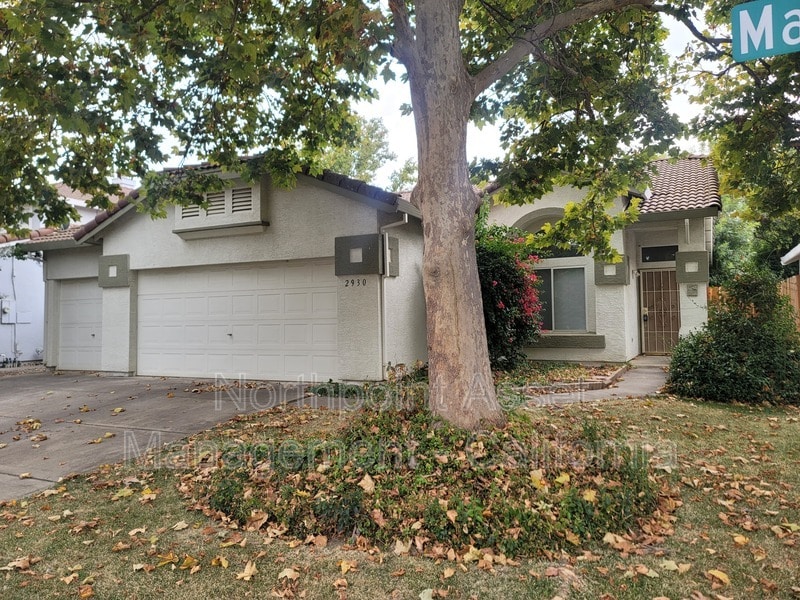 Primary Photo - 2930 Mallorca Ln